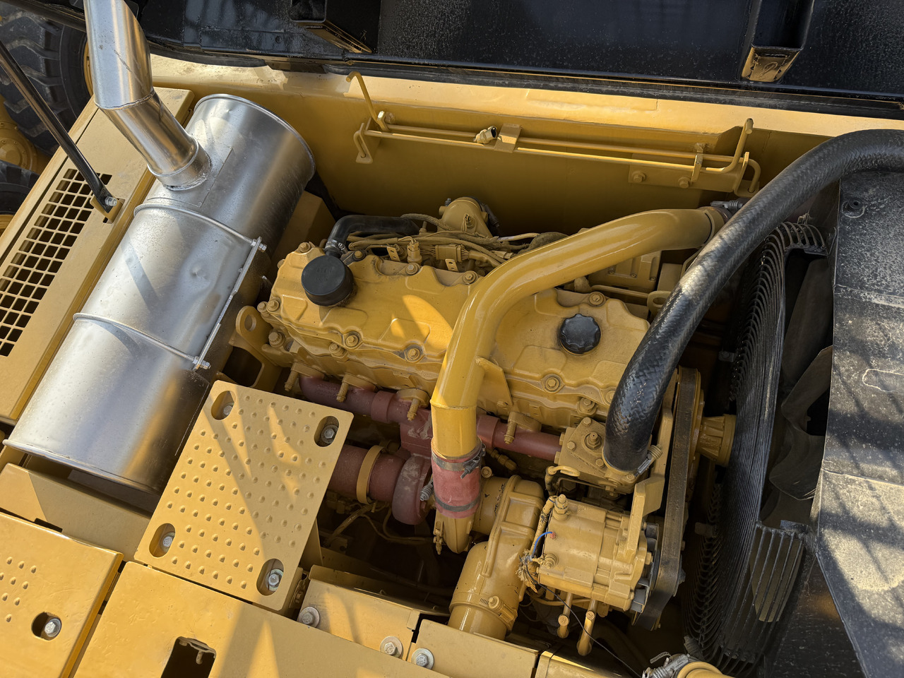 Excavator pe şenile CATERPILLAR Good Condition Used CAT Excavator Japan 330D Original Used Excavator Cat 330D in Stock: Foto 9