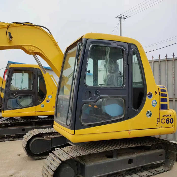 Cheap Used Komatsu PC60-7 Crawler Excavator with High Efficiency Used Heavy Machinery Komatsu P60-7 Digger Cheap for Sale - Excavator pe şenile: Foto 1 Cheap Used Komatsu PC60-7 Crawler Excavator with High Efficiency Used Heavy Machinery Komatsu P60-7 Digger Cheap for Sale - Excavator pe şenile: Foto 1