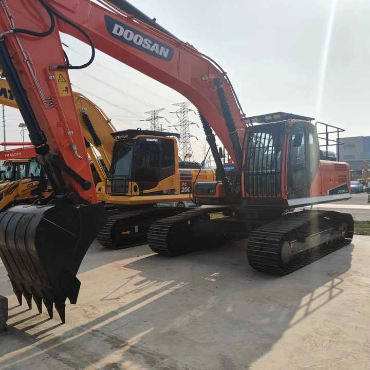 Korea Made Doosan Digger Dx300lc Doosan Used Machinery Excavator , Doosan Dx220 Dx300 Dx200 - Excavator pe şenile: Foto 2 Korea Made Doosan Digger Dx300lc Doosan Used Machinery Excavator , Doosan Dx220 Dx300 Dx200 - Excavator pe şenile: Foto 2
