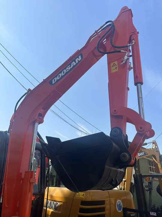 Second Hand Doosan Dx-60 Excavator for Sale - Excavator pe şenile: Foto 5 Second Hand Doosan Dx-60 Excavator for Sale - Excavator pe şenile: Foto 5