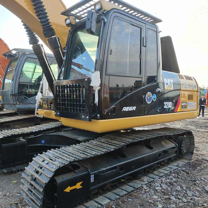 USED Construction Caterpillar Cat 330D Excavator Earthmoving Machinery Used CAT 320D 325D 330D Used Excavators - Excavator pe şenile: Foto 3 USED Construction Caterpillar Cat 330D Excavator Earthmoving Machinery Used CAT 320D 325D 330D Used Excavators - Excavator pe şenile: Foto 3