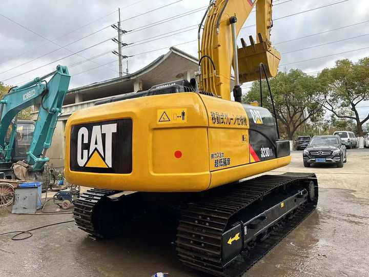 Used Caterpillar 323d Excavator for Sale Original Caterpillar 320 330 323 336d Excavator on Sale - Excavator pe şenile: Foto 2 Used Caterpillar 323d Excavator for Sale Original Caterpillar 320 330 323 336d Excavator on Sale - Excavator pe şenile: Foto 2