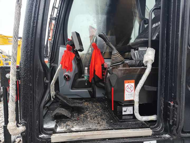 Excavator pe şenile Used China Brand Sany Sy135 Excavator on Hot Sale  Sany 135 155 215 Hydraulic Excavator [ Copy ]: Foto 6