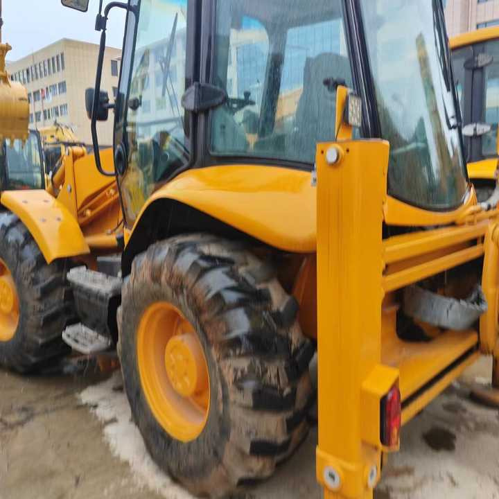 Used Heavy Construction Equipment Original Jcb 4cx Second Hand Backhoe Loader Used Machine Hot Sale - Buldoexcavator: Foto 2 Used Heavy Construction Equipment Original Jcb 4cx Second Hand Backhoe Loader Used Machine Hot Sale - Buldoexcavator: Foto 2