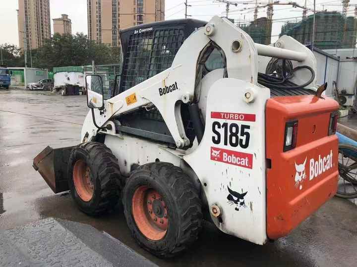 Used Heavy Construction Equipment bobcat S185 Second Hand Skid Steers Used Machine Hot Sale - Mini încărcător: Foto 5 Used Heavy Construction Equipment bobcat S185 Second Hand Skid Steers Used Machine Hot Sale - Mini încărcător: Foto 5
