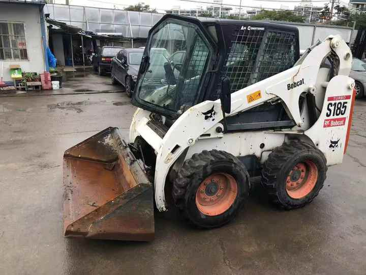 Used Heavy Construction Equipment bobcat S185 Second Hand Skid Steers Used Machine Hot Sale - Mini încărcător: Foto 3 Used Heavy Construction Equipment bobcat S185 Second Hand Skid Steers Used Machine Hot Sale - Mini încărcător: Foto 3