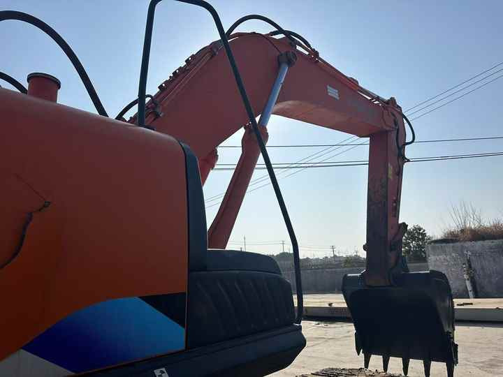 Used Hitachi Zx350H-5G New Model 35ton Excavator Second Hand Machine Popular Brand Japan HITACHI Hydraulic Machinery - Excavator: Foto 4 Used Hitachi Zx350H-5G New Model 35ton Excavator Second Hand Machine Popular Brand Japan HITACHI Hydraulic Machinery - Excavator: Foto 4