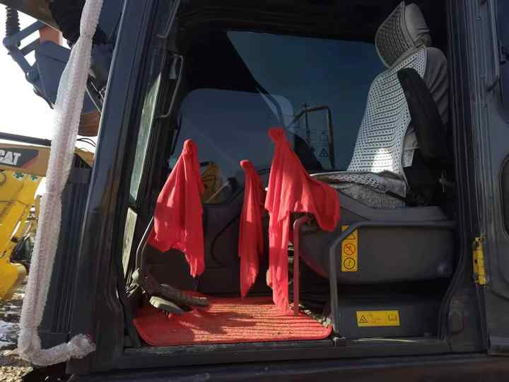 Used Korea Brand volvo Ec210 Excavator for Sale - Excavator pe şenile: Foto 4 Used Korea Brand volvo Ec210 Excavator for Sale - Excavator pe şenile: Foto 4