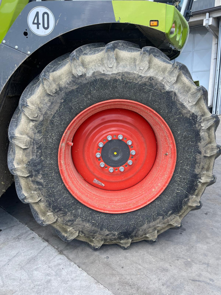 Combină de Recoltat Furaj CLAAS JAGUAR 990: Foto 17
