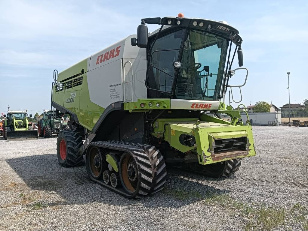 Claas Lexion 760 TT - Combină de recoltat cereale: Foto 1 Claas Lexion 760 TT - Combină de recoltat cereale: Foto 1