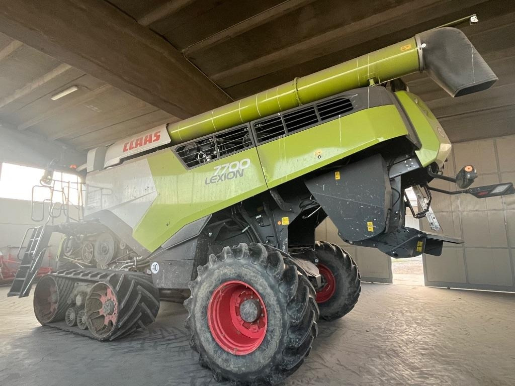 Claas Lexion 7700 TT RISO - Combină de recoltat cereale: Foto 1 Claas Lexion 7700 TT RISO - Combină de recoltat cereale: Foto 1