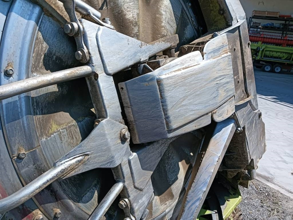 Claas Orbis 600  - Utilaje pentru fân: Foto 2 Claas Orbis 600  - Utilaje pentru fân: Foto 2