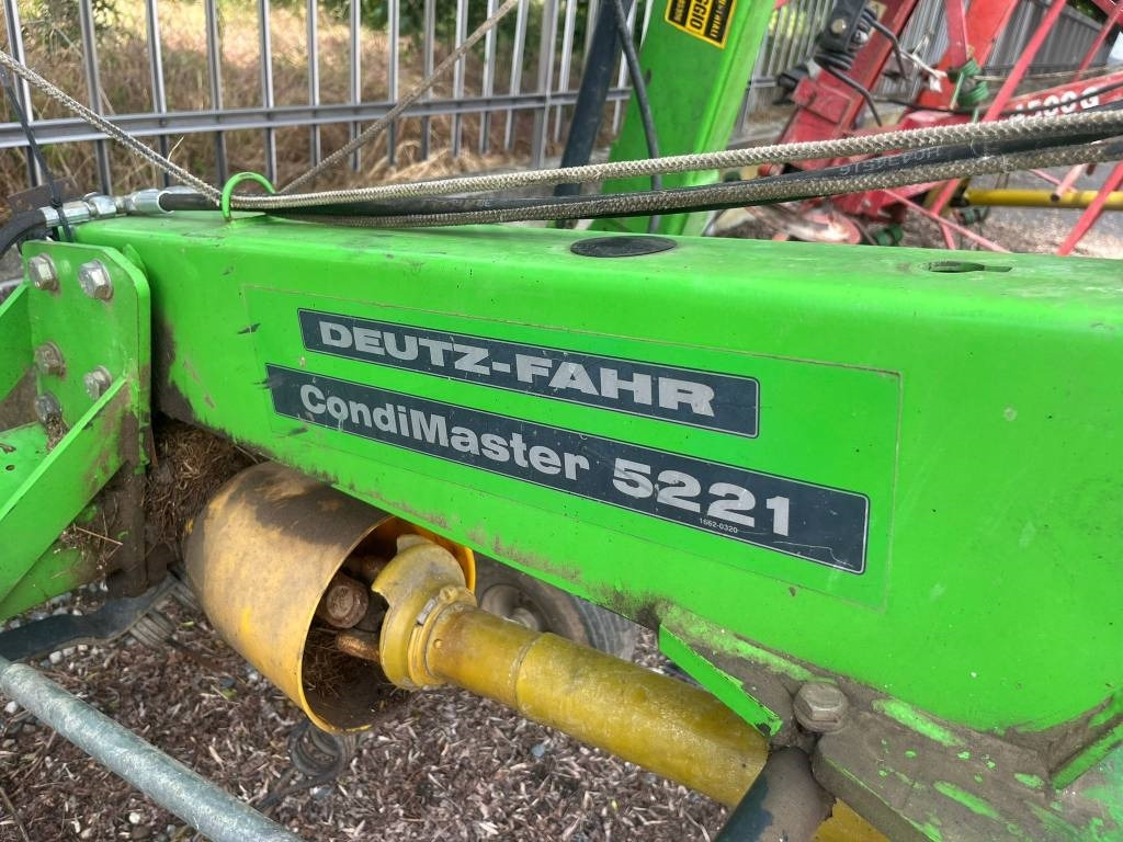 Deutz-fahr 5221 - Maşină de întors fânul: Foto 2 Deutz-fahr 5221 - Maşină de întors fânul: Foto 2