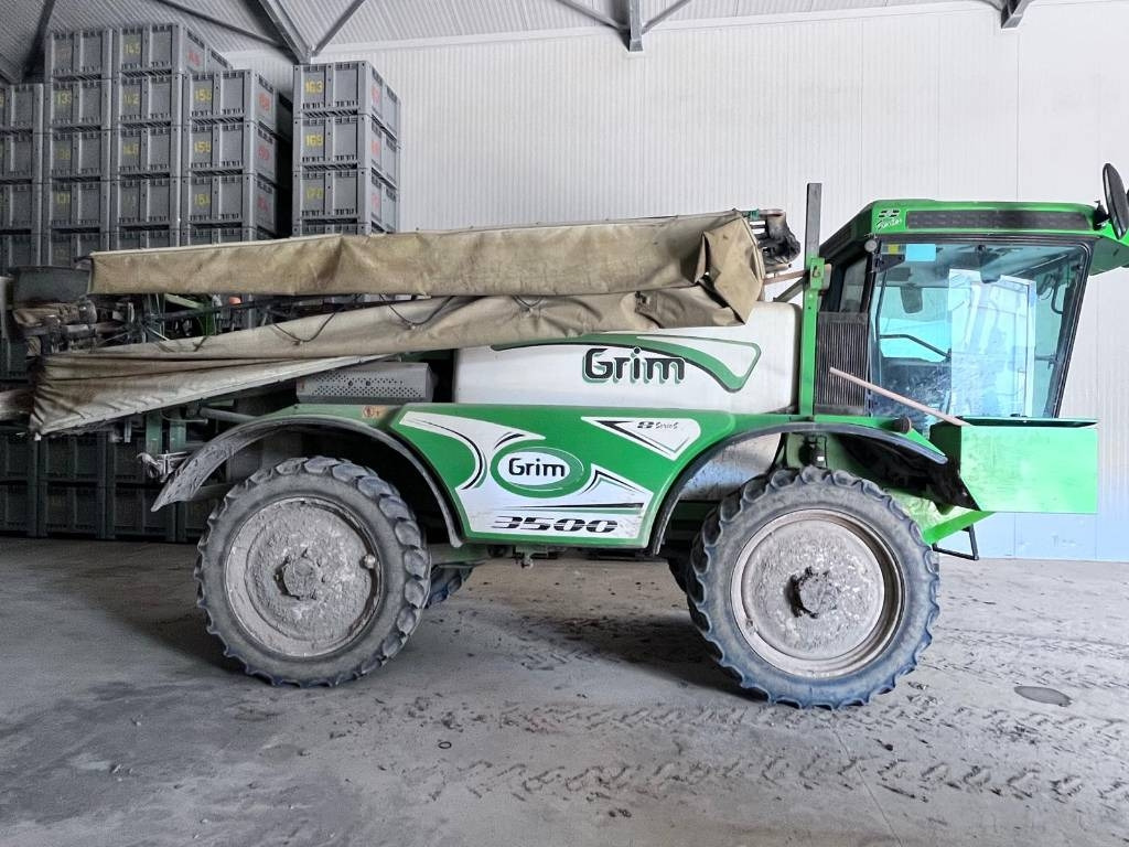 GRIM SERIE 7 M - Mașină de erbicidat autopropulsata: Foto 1 GRIM SERIE 7 M - Mașină de erbicidat autopropulsata: Foto 1