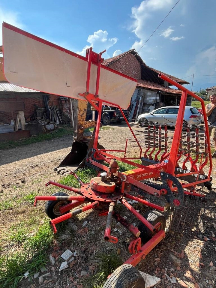 Kuhn GA3801 GM - Maşină de întors fânul: Foto 1 Kuhn GA3801 GM - Maşină de întors fânul: Foto 1
