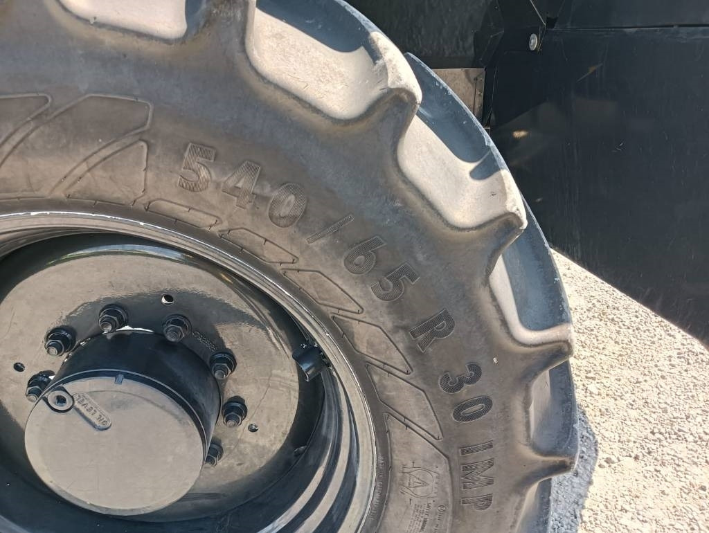 Combină de Recoltat Furaj New Holland FR 650: Foto 31