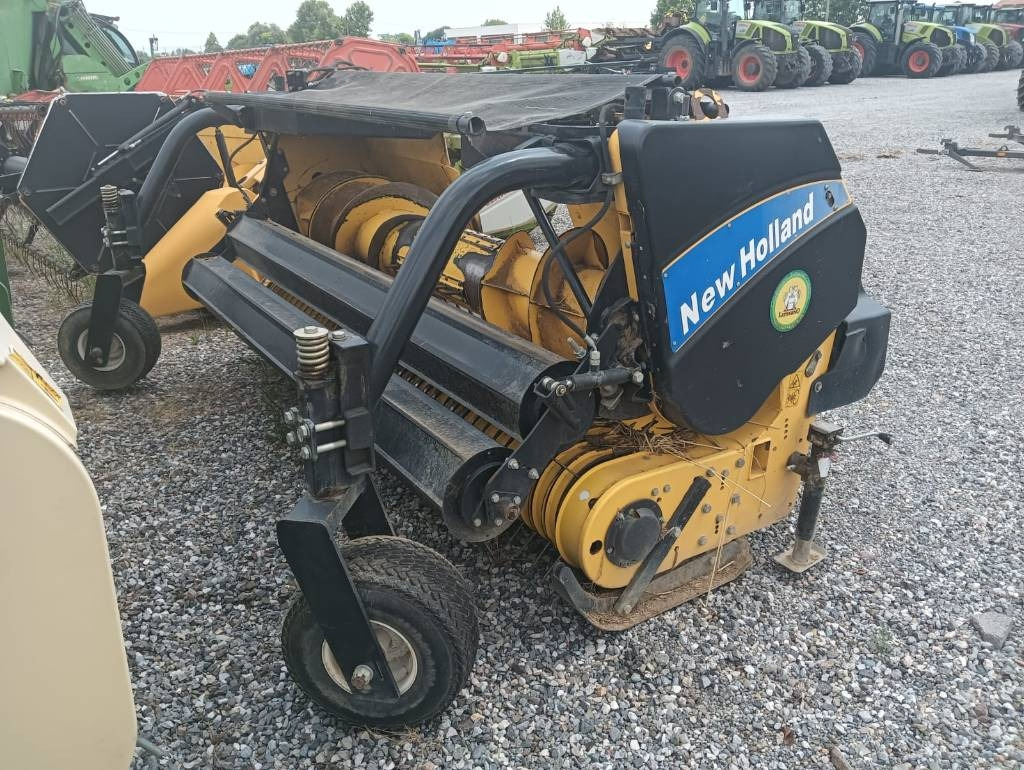 New Holland PICK UP 3 MT - Utilaje pentru fân: Foto 1 New Holland PICK UP 3 MT - Utilaje pentru fân: Foto 1