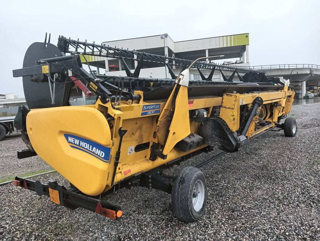 New Holland SOIA A TAPPETI FLEX 9 MT - Utilaje pentru combină agricola: Foto 1 New Holland SOIA A TAPPETI FLEX 9 MT - Utilaje pentru combină agricola: Foto 1