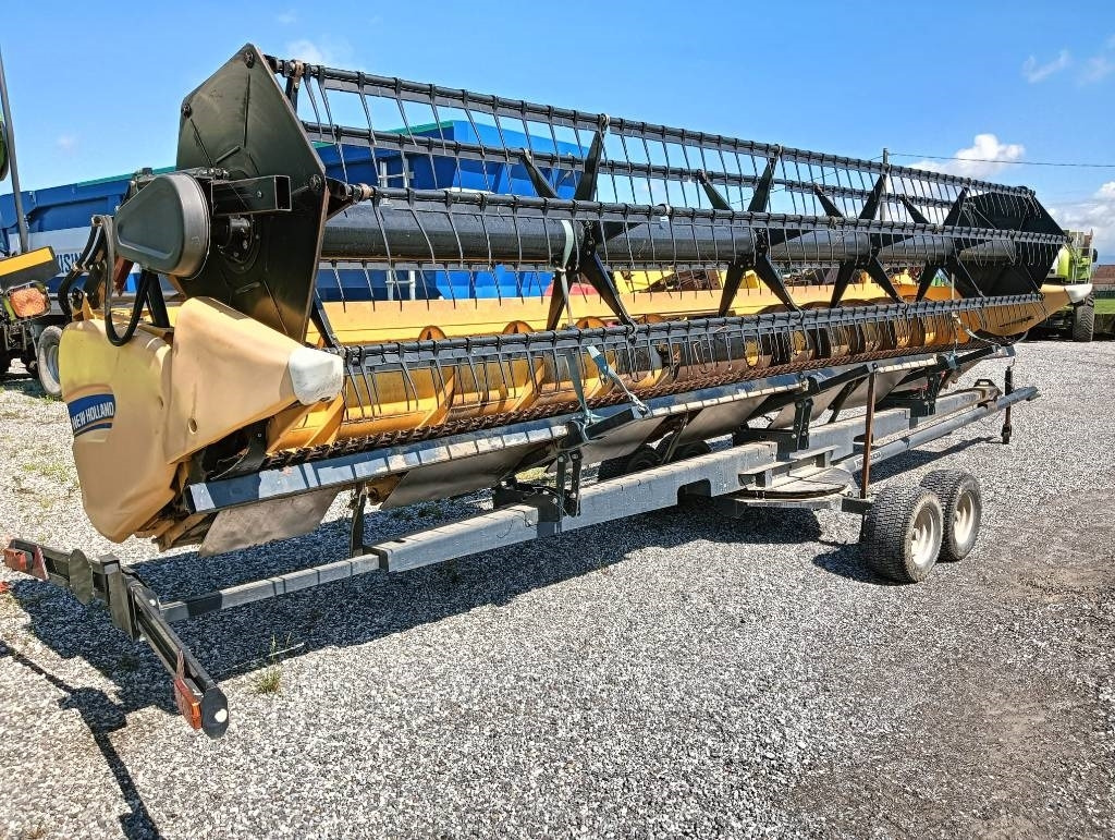 New Holland SOIA FLEX 7 MT - Utilaje pentru combină agricola: Foto 5 New Holland SOIA FLEX 7 MT - Utilaje pentru combină agricola: Foto 5