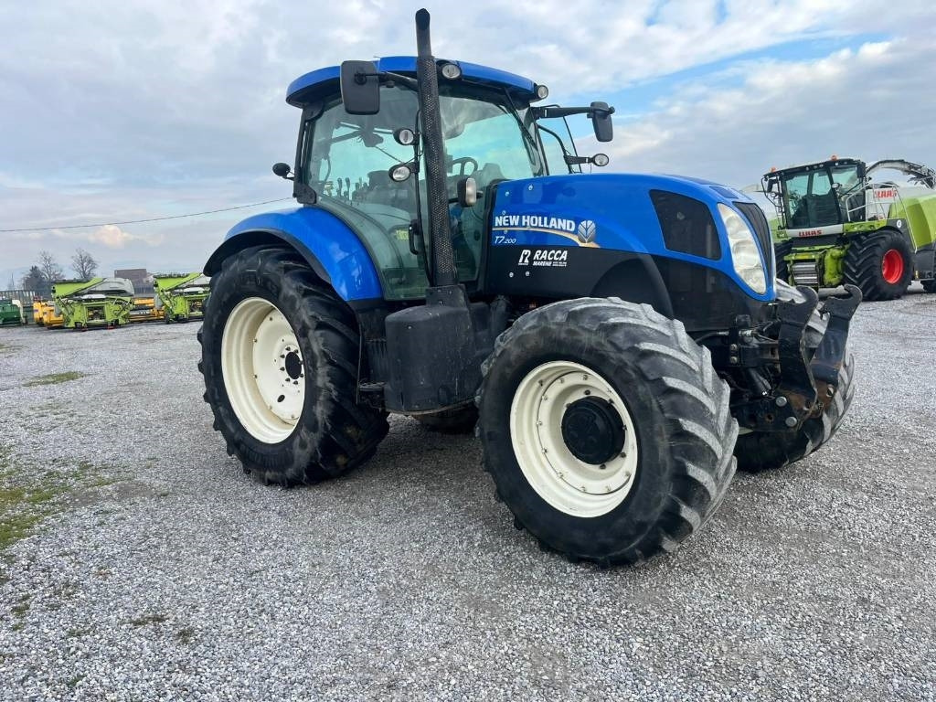 New Holland T 7.200 - Tractor agricol: Foto 1 New Holland T 7.200 - Tractor agricol: Foto 1