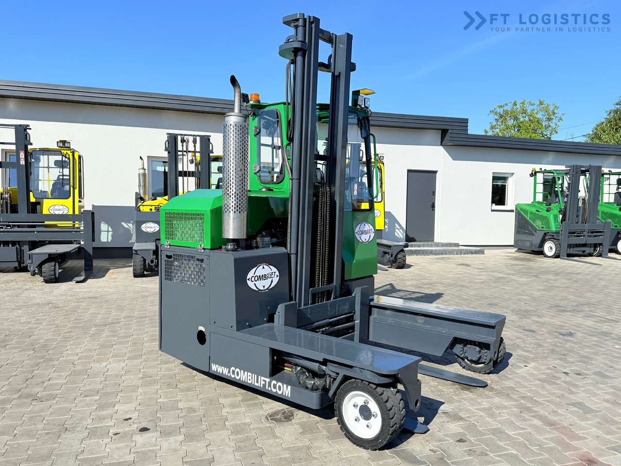 COMBILIFT C3000 / DUPLEX - 4100MM / DIESEL / FREE LIFT / CABIN / LIKE NEW - Stivuitor cu catarg retractabil, cu schimbare rapidă de direcţie: Foto 1 COMBILIFT C3000 / DUPLEX - 4100MM / DIESEL / FREE LIFT / CABIN / LIKE NEW - Stivuitor cu catarg retractabil, cu schimbare rapidă de direcţie: Foto 1