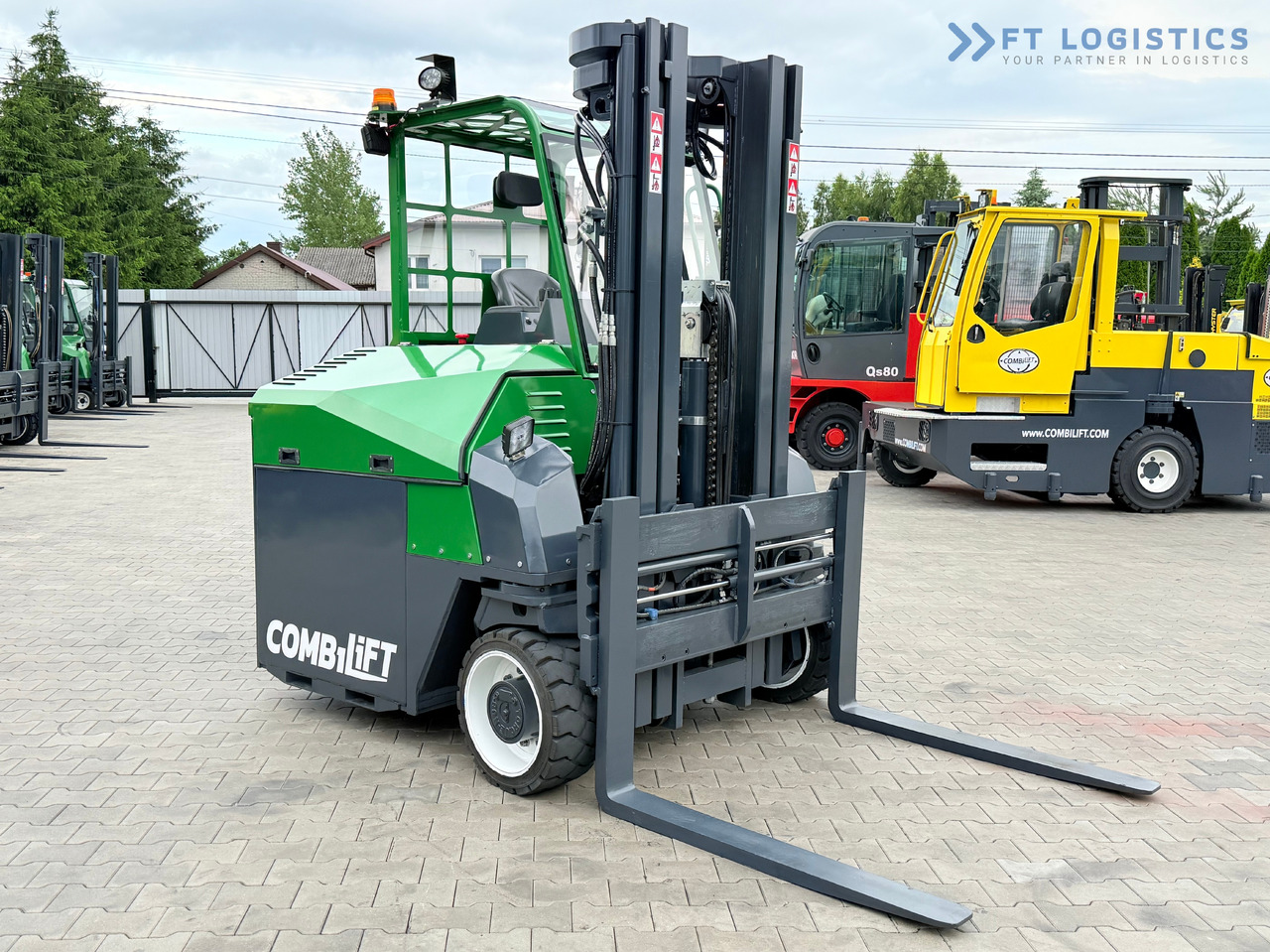 COMBILIFT Combilift CBE4000 / TRIPLEX 5200MM / ELECTRIC / FREE LIFT / FORK POSITIONER / SIDESHIFT / LIKE NEW - Stivuitor cu catarg retractabil, cu schimbare rapidă de direcţie: Foto 2 COMBILIFT Combilift CBE4000 / TRIPLEX 5200MM / ELECTRIC / FREE LIFT / FORK POSITIONER / SIDESHIFT / LIKE NEW - Stivuitor cu catarg retractabil, cu schimbare rapidă de direcţie: Foto 2