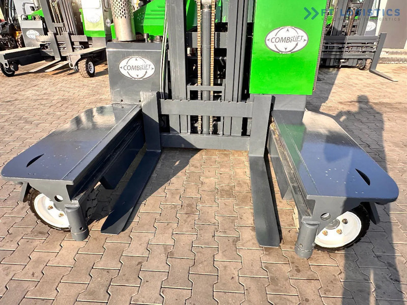 Stivuitor cu catarg retractabil, cu schimbare rapidă de direcţie Combilift C3000 / DUPLEX / 4100MM / LPG / FREE LIFT / Like New C3000 / DUPLEX / 4100MM / LPG / FREE LIFT / Like New: Foto 11
