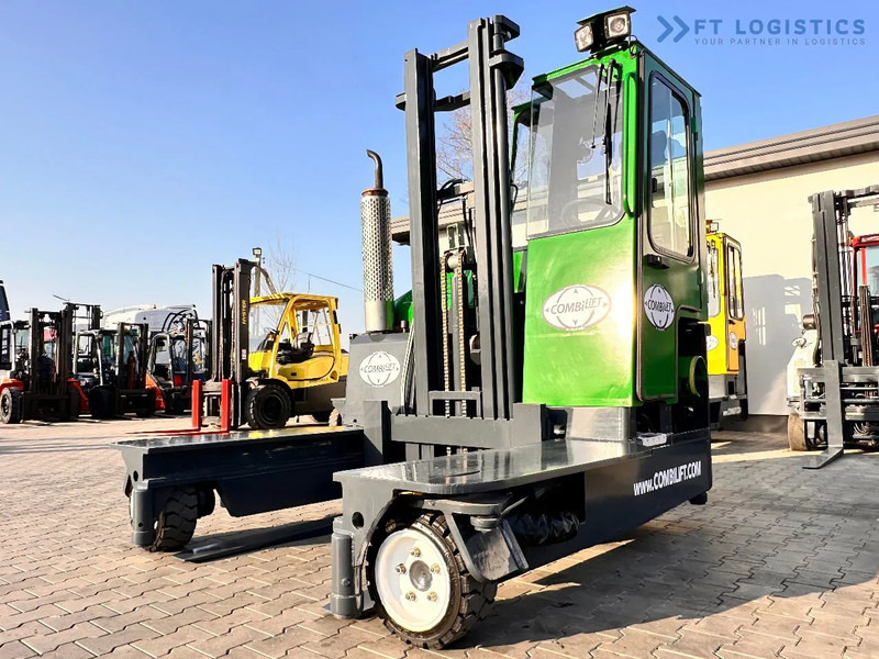 Combilift C3000 / DUPLEX / 4100MM / LPG / FREE LIFT / Like New C3000 / DUPLEX / 4100MM / LPG / FREE LIFT / Like New - Stivuitor cu catarg retractabil, cu schimbare rapidă de direcţie: Foto 5 Combilift C3000 / DUPLEX / 4100MM / LPG / FREE LIFT / Like New C3000 / DUPLEX / 4100MM / LPG / FREE LIFT / Like New - Stivuitor cu catarg retractabil, cu schimbare rapidă de direcţie: Foto 5