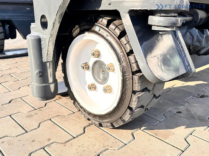 Combilift C3000 / DUPLEX / 4100MM / LPG / FREE LIFT / Like New C3000 / DUPLEX / 4100MM / LPG / FREE LIFT / Like New - Stivuitor cu catarg retractabil, cu schimbare rapidă de direcţie: Foto 4 Combilift C3000 / DUPLEX / 4100MM / LPG / FREE LIFT / Like New C3000 / DUPLEX / 4100MM / LPG / FREE LIFT / Like New - Stivuitor cu catarg retractabil, cu schimbare rapidă de direcţie: Foto 4