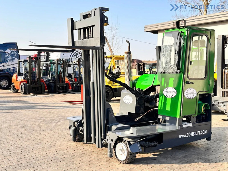 Stivuitor cu catarg retractabil, cu schimbare rapidă de direcţie Combilift C3000 / DUPLEX / 4100MM / LPG / FREE LIFT / Like New C3000 / DUPLEX / 4100MM / LPG / FREE LIFT / Like New: Foto 18