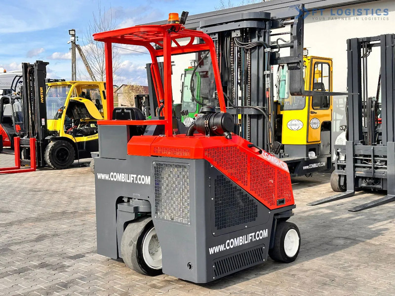 Combilift C3000CB / LPG / TRIPLEX / 5500MM / FREE LIFT / FORK SHIFT / POSITIONER C3000CB / LPG / TRIPLEX / 5500MM / FREE LIFT / FORK SHIFT - Stivuitor cu catarg retractabil, cu schimbare rapidă de direcţie: Foto 5 Combilift C3000CB / LPG / TRIPLEX / 5500MM / FREE LIFT / FORK SHIFT / POSITIONER C3000CB / LPG / TRIPLEX / 5500MM / FREE LIFT / FORK SHIFT - Stivuitor cu catarg retractabil, cu schimbare rapidă de direcţie: Foto 5