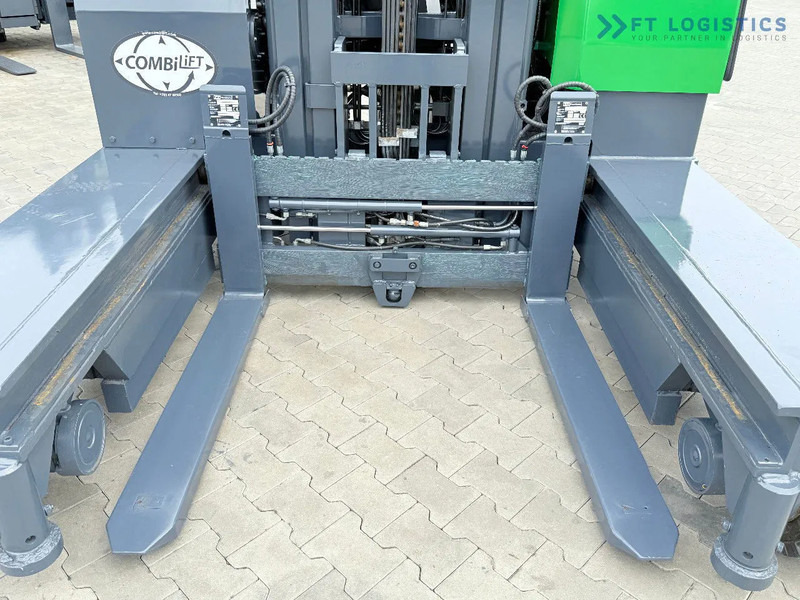 Combilift C4000 / TRIPLEX / 9300MM / FREE LIFT / POSITIONER / GAS / CABIN C4000 / TRIPLEX / 9300MM / FREE LIFT / POSITIONER / GAS / CABIN - Stivuitor cu catarg retractabil, cu schimbare rapidă de direcţie: Foto 5 Combilift C4000 / TRIPLEX / 9300MM / FREE LIFT / POSITIONER / GAS / CABIN C4000 / TRIPLEX / 9300MM / FREE LIFT / POSITIONER / GAS / CABIN - Stivuitor cu catarg retractabil, cu schimbare rapidă de direcţie: Foto 5
