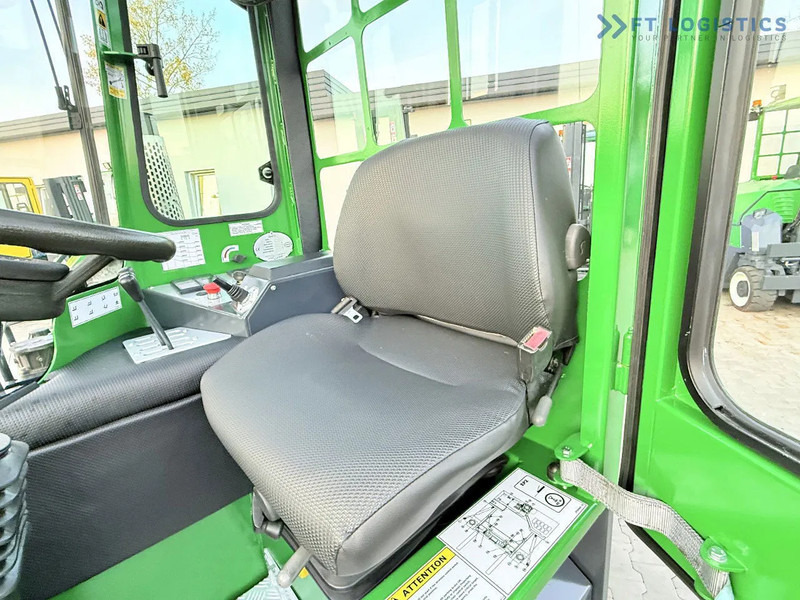 Stivuitor cu catarg retractabil, cu schimbare rapidă de direcţie Combilift C4500 / DIESEL / DUPLEX 4000MM / WIDE FORK POSITIONER / HEATING / FULL CABIN / EXCELLENT CONDITION / A wide range of four-way an: Foto 15