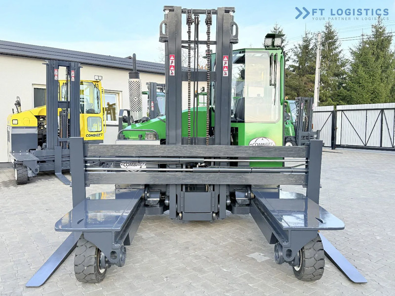 Combilift C4500 / DIESEL / DUPLEX 4000MM / WIDE FORK POSITIONER / HEATING / FULL CABIN / EXCELLENT CONDITION / A wide range of four-way an - Stivuitor cu catarg retractabil, cu schimbare rapidă de direcţie: Foto 5 Combilift C4500 / DIESEL / DUPLEX 4000MM / WIDE FORK POSITIONER / HEATING / FULL CABIN / EXCELLENT CONDITION / A wide range of four-way an - Stivuitor cu catarg retractabil, cu schimbare rapidă de direcţie: Foto 5