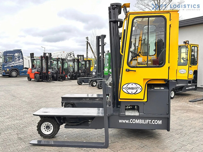 Combilift C4500 / DUPLEX / 4050MM / DIESEL / WIDE POSITIONER / FREE LIFT C4500 / DUPLEX / 4050MM / DIESEL / WIDE POSITIONER / FREE LIFT - Stivuitor cu catarg retractabil, cu schimbare rapidă de direcţie: Foto 2 Combilift C4500 / DUPLEX / 4050MM / DIESEL / WIDE POSITIONER / FREE LIFT C4500 / DUPLEX / 4050MM / DIESEL / WIDE POSITIONER / FREE LIFT - Stivuitor cu catarg retractabil, cu schimbare rapidă de direcţie: Foto 2