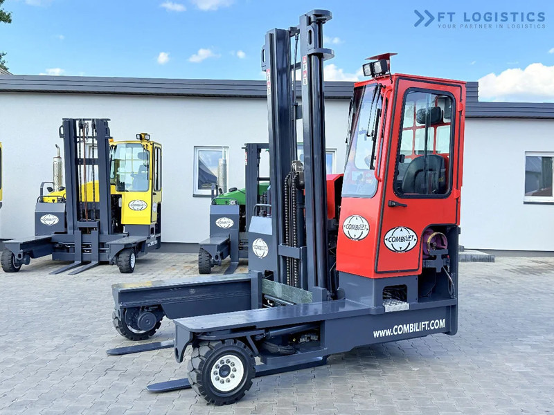 Combilift C4500 / GAS / DUPLEX - 4500MM / POSITIONER / FREE LIFT / FULL CABIN / ONLY 6178H / CONDITION - LIKE NEW! C4500 / GAS / DUPLEX - - Stivuitor cu catarg retractabil, cu schimbare rapidă de direcţie: Foto 2 Combilift C4500 / GAS / DUPLEX - 4500MM / POSITIONER / FREE LIFT / FULL CABIN / ONLY 6178H / CONDITION - LIKE NEW! C4500 / GAS / DUPLEX - - Stivuitor cu catarg retractabil, cu schimbare rapidă de direcţie: Foto 2