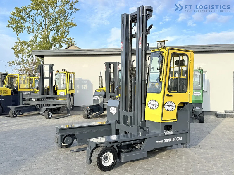 Combilift C5000 / DIESEL / TRIPLEX 7600MM / FULL FREE LIFT / FORK POSITIONER / HEATING / FULL HEATED CABIN / EXCELLENT CONDITION / Wide ra - Stivuitor cu catarg retractabil, cu schimbare rapidă de direcţie: Foto 1 Combilift C5000 / DIESEL / TRIPLEX 7600MM / FULL FREE LIFT / FORK POSITIONER / HEATING / FULL HEATED CABIN / EXCELLENT CONDITION / Wide ra - Stivuitor cu catarg retractabil, cu schimbare rapidă de direcţie: Foto 1