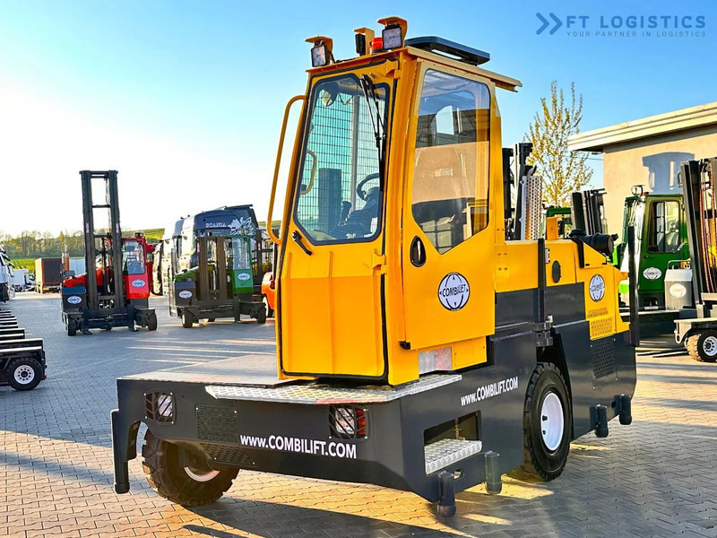 Combilift C5000SL / 5T / DUPLEX – 4000 MM / FREE LIFT / LPG / LIKE NEW!!! C5000SL / 5T / DUPLEX – 4000 MM / FREE LIFT / LPG / LIKE NEW!!! - Stivuitor cu catarg retractabil, cu schimbare rapidă de direcţie: Foto 3 Combilift C5000SL / 5T / DUPLEX – 4000 MM / FREE LIFT / LPG / LIKE NEW!!! C5000SL / 5T / DUPLEX – 4000 MM / FREE LIFT / LPG / LIKE NEW!!! - Stivuitor cu catarg retractabil, cu schimbare rapidă de direcţie: Foto 3