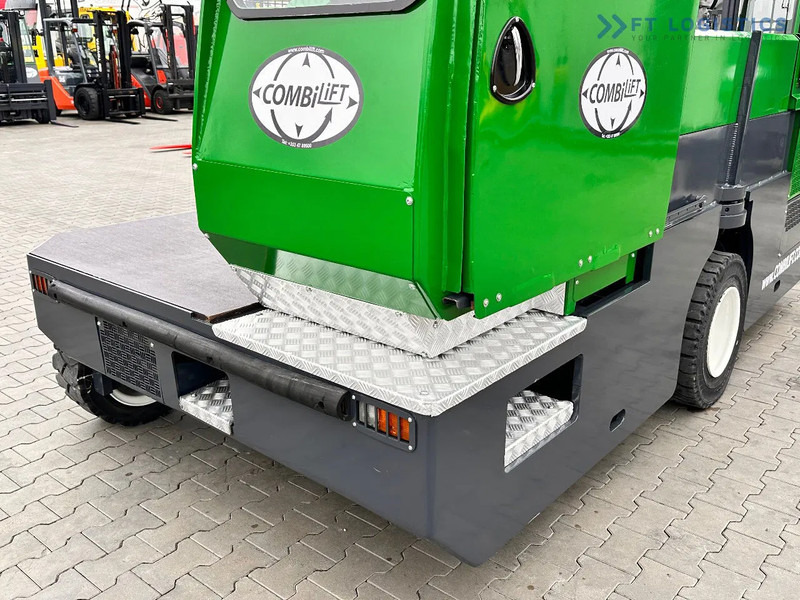 Combilift C5000SL / DIESEL / 4500MM / DUPLEX / CABIN / PLATFORMS / LIKE NEW C5000SL / DIESEL / 4500MM / DUPLEX / CABIN / PLATFORMS / LIKE - Stivuitor lateral: Foto 5 Combilift C5000SL / DIESEL / 4500MM / DUPLEX / CABIN / PLATFORMS / LIKE NEW C5000SL / DIESEL / 4500MM / DUPLEX / CABIN / PLATFORMS / LIKE - Stivuitor lateral: Foto 5