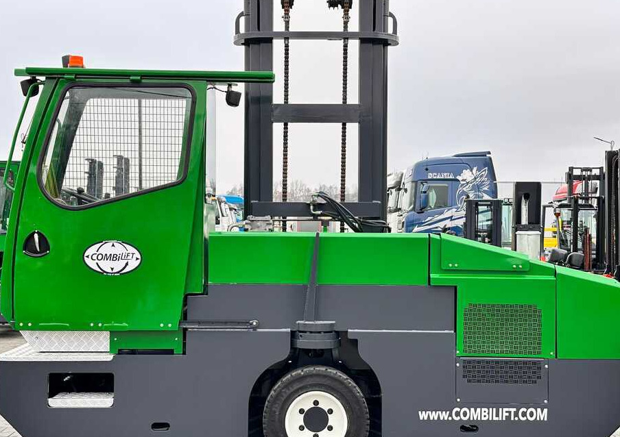 Combilift C5000SL / DIESEL / 4500MM / DUPLEX / CABIN / PLATFORMS / LIKE NEW - Stivuitor lateral: Foto 3 Combilift C5000SL / DIESEL / 4500MM / DUPLEX / CABIN / PLATFORMS / LIKE NEW - Stivuitor lateral: Foto 3
