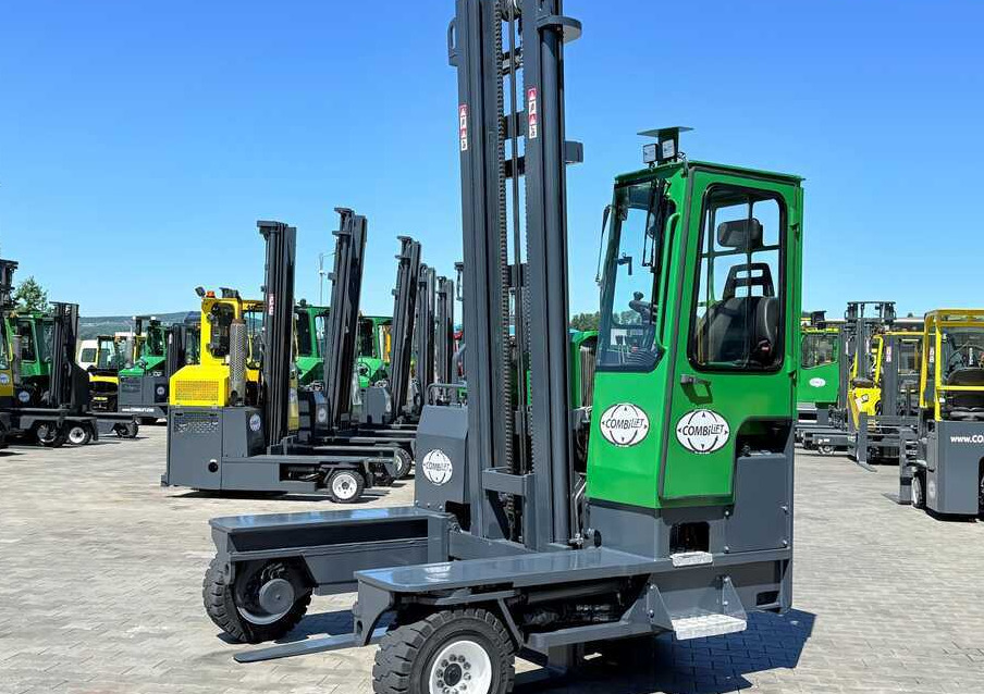 Combilift C5000XL / DIESEL / DUPLEX - 5500MM / FULL CABIN / NEW TYRES / HEATING - Stivuitor cu catarg retractabil, cu schimbare rapidă de direcţie: Foto 1 Combilift C5000XL / DIESEL / DUPLEX - 5500MM / FULL CABIN / NEW TYRES / HEATING - Stivuitor cu catarg retractabil, cu schimbare rapidă de direcţie: Foto 1