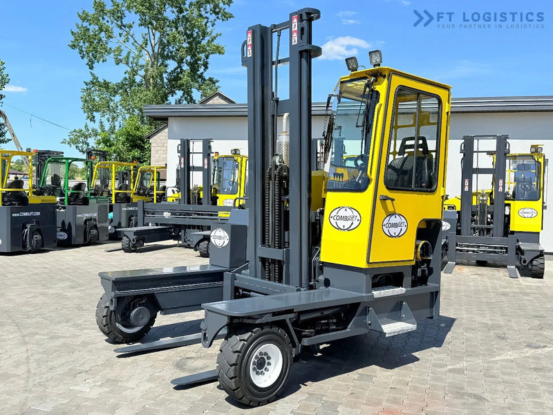 Combilift C5000XL / GAS / DUPLEX / 4500MM / FREE LIFT / SIDESHIFT / FORK POSITIONER / XL CABIN / NEW TYRES C5000XL / GAS / DUPLEX / 4500MM - Stivuitor cu catarg retractabil, cu schimbare rapidă de direcţie: Foto 4 Combilift C5000XL / GAS / DUPLEX / 4500MM / FREE LIFT / SIDESHIFT / FORK POSITIONER / XL CABIN / NEW TYRES C5000XL / GAS / DUPLEX / 4500MM - Stivuitor cu catarg retractabil, cu schimbare rapidă de direcţie: Foto 4