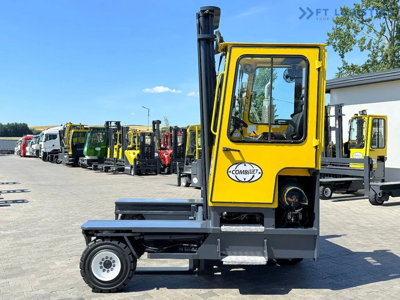 Combilift C5000XL / GAS / DUPLEX / 4500MM / FREE LIFT / SIDESHIFT / FORK POSITIONER / XL CABIN / NEW TYRES C5000XL / GAS / DUPLEX / 4500MM - Stivuitor cu catarg retractabil, cu schimbare rapidă de direcţie: Foto 2 Combilift C5000XL / GAS / DUPLEX / 4500MM / FREE LIFT / SIDESHIFT / FORK POSITIONER / XL CABIN / NEW TYRES C5000XL / GAS / DUPLEX / 4500MM - Stivuitor cu catarg retractabil, cu schimbare rapidă de direcţie: Foto 2
