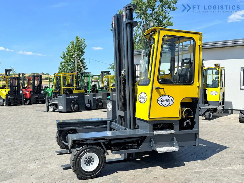 Combilift C5000XL / GAS / DUPLEX / 4500MM / FREE LIFT / SIDESHIFT / FORK POSITIONER / XL CABIN / NEW TYRES C5000XL / GAS / DUPLEX / 4500MM - Stivuitor cu catarg retractabil, cu schimbare rapidă de direcţie: Foto 3 Combilift C5000XL / GAS / DUPLEX / 4500MM / FREE LIFT / SIDESHIFT / FORK POSITIONER / XL CABIN / NEW TYRES C5000XL / GAS / DUPLEX / 4500MM - Stivuitor cu catarg retractabil, cu schimbare rapidă de direcţie: Foto 3