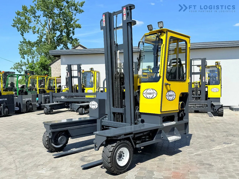 Combilift C5000XL / GAS / DUPLEX / 4500MM / FREE LIFT / SIDESHIFT / FORK POSITIONER / XL CABIN / NEW TYRES C5000XL / GAS / DUPLEX / 4500MM - Stivuitor cu catarg retractabil, cu schimbare rapidă de direcţie: Foto 1 Combilift C5000XL / GAS / DUPLEX / 4500MM / FREE LIFT / SIDESHIFT / FORK POSITIONER / XL CABIN / NEW TYRES C5000XL / GAS / DUPLEX / 4500MM - Stivuitor cu catarg retractabil, cu schimbare rapidă de direcţie: Foto 1