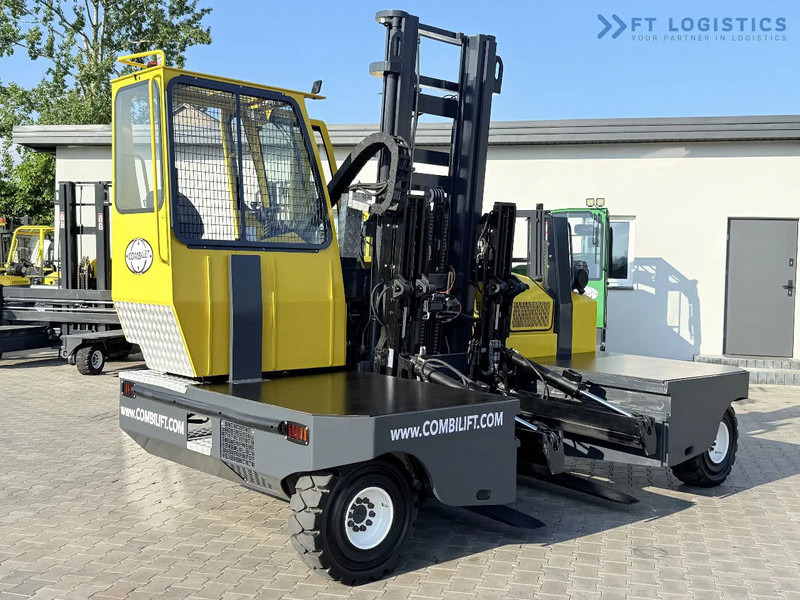 Combilift C6000SR / DUPLEX / 4200MM / LOAD CLAMP ON FORKS / FREE LIFT / DIESEL / POSITIONER / NEW TIRES / LIKE NEW / Wide range of four-wa - Stivuitor cu catarg retractabil, cu schimbare rapidă de direcţie: Foto 2 Combilift C6000SR / DUPLEX / 4200MM / LOAD CLAMP ON FORKS / FREE LIFT / DIESEL / POSITIONER / NEW TIRES / LIKE NEW / Wide range of four-wa - Stivuitor cu catarg retractabil, cu schimbare rapidă de direcţie: Foto 2