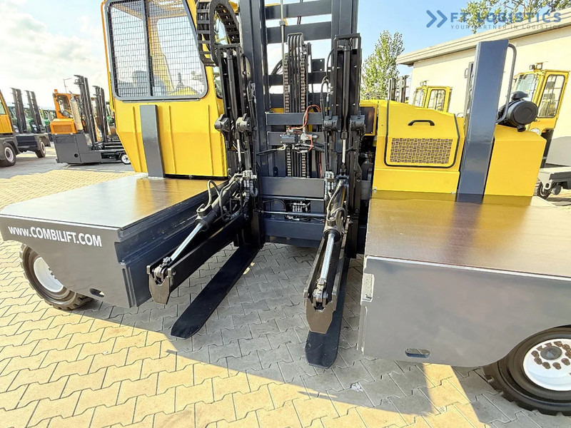 Combilift C6000SR / DUPLEX / 4200MM / LOAD CLAMP ON FORKS / FREE LIFT / DIESEL / POSITIONER / NEW TIRES / LIKE NEW / Wide range of four-wa - Stivuitor cu catarg retractabil, cu schimbare rapidă de direcţie: Foto 4 Combilift C6000SR / DUPLEX / 4200MM / LOAD CLAMP ON FORKS / FREE LIFT / DIESEL / POSITIONER / NEW TIRES / LIKE NEW / Wide range of four-wa - Stivuitor cu catarg retractabil, cu schimbare rapidă de direcţie: Foto 4