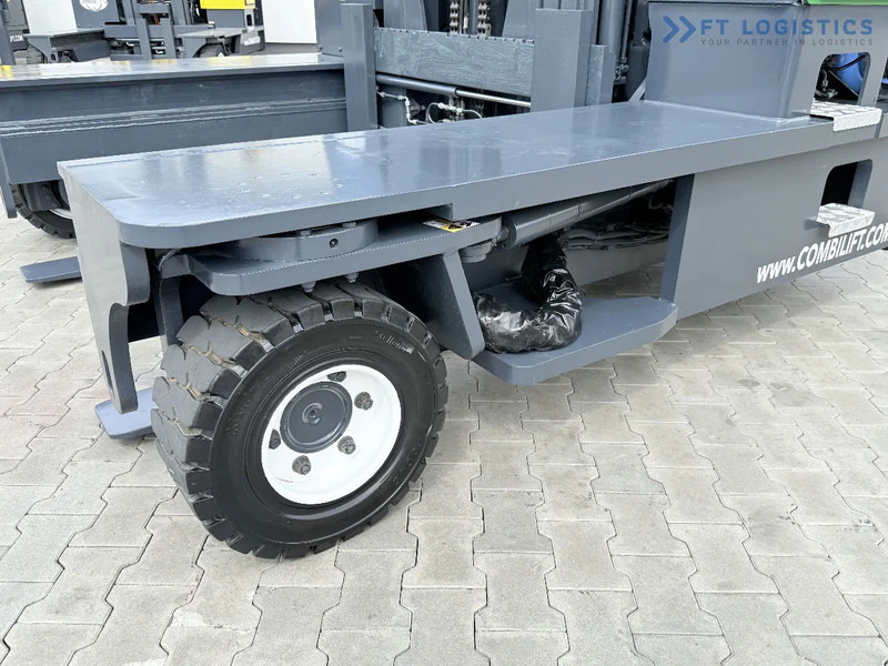 Combilift C8000 / GAS / DUPLEX – 4700MM / FORK POSITIONER / FREE LIFT / FULL HEATED CABIN / ONLY 5141 HOURS / CONDITION – LIKE NEW! C8000 - Stivuitor cu catarg retractabil, cu schimbare rapidă de direcţie: Foto 3 Combilift C8000 / GAS / DUPLEX – 4700MM / FORK POSITIONER / FREE LIFT / FULL HEATED CABIN / ONLY 5141 HOURS / CONDITION – LIKE NEW! C8000 - Stivuitor cu catarg retractabil, cu schimbare rapidă de direcţie: Foto 3