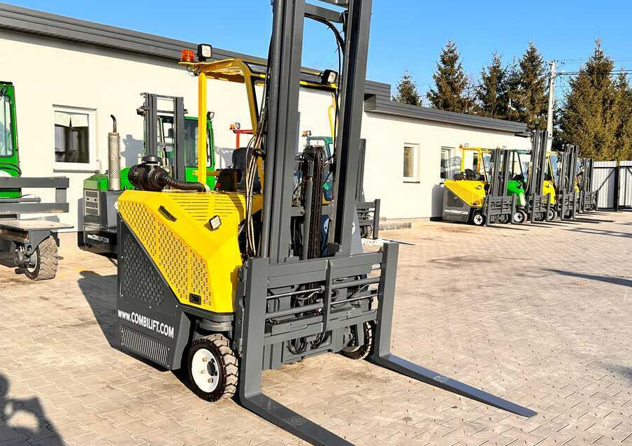Stivuitor cu catarg retractabil, cu schimbare rapidă de direcţie Combilift CB3000 / LPG / DUPLEX / 4000MM / FREE LIFT / NEW BAND TIRES / LIKE NEW: Foto 17