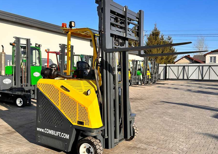 Stivuitor cu catarg retractabil, cu schimbare rapidă de direcţie Combilift CB3000 / LPG / DUPLEX / 4000MM / FREE LIFT / NEW BAND TIRES / LIKE NEW: Foto 24